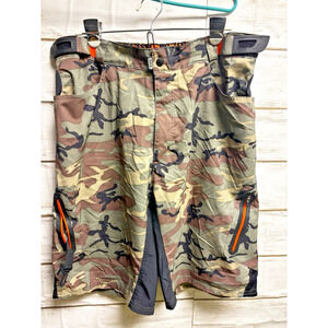 Zoic Mountain Bike Shorts Size 2XL Camo Multicolor Pockets Elastic Waist